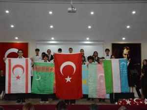 Öğrenciler Kazandıkları Para Ödülünü Depremzedelere Bağışladı