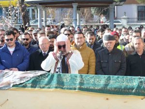 Feci Kazada Ölen Beste Toprağa Verildi