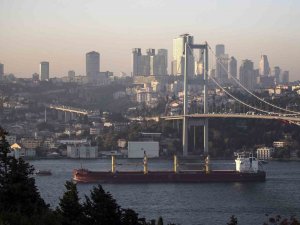 Rusya, Tahıl Koridoru Anlaşması’nın 60 Gün Daha Uzatılmasını Kabul Etti