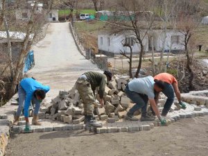 Şenoba Beldesinde Çamurlu Yol Tarihe Karışıyor
