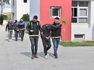 Bebek Arabası Çalan Sevgililer Tutuklandı: O Anlar Kamerada