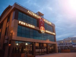 Sınava Girecek Öğrenciler Dikkat: "Başarılı Olmak İçin Not Tutmak Çok Önemli"