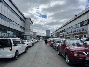 İ̇kinci El Otomobil Piyasasında Seçim Ve Bayram Telaşı