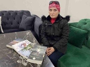 Şehit Eşinden Depremzedeler İçin Duygulandıran Bağış: Eşinin Hayatını Anlattığı Kitabın Gelirini Depremzedelere Bağışlayacak
