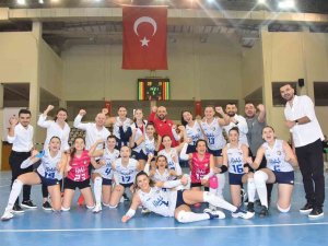 ’Bizim Kızlar’ Yarı Finalde