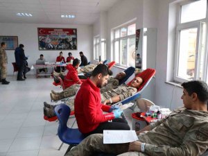 Ağrı’da Jandarmadan Kızılay’a Kan Desteği