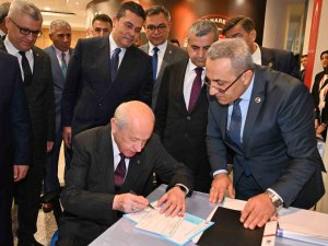 Mhp Genel Başkanı Bahçeli Milletvekili Adaylık Başvurusunu Gerçekleştirdi