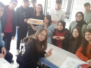 Hisarcık’ta Lise Öğrencileri Koyun Kalbi Üzerinde Deney Yaptılar