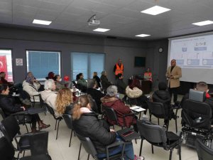 Gemlik’in Afet Destek Gönüllüleri Eğitimlere Başladı