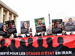 Fransa, İ̇ran’ı Viyana Sözleşmesi’ni İhlal Etmekle Suçladı