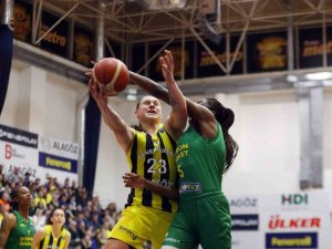 Fıba Kadınlar Euroleague: Fenerbahçe: 82 - Sopron Basket: 62