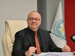 Manisa’da 58 Bin Büyükbaş Hayvanın Dış Parazit İlacı Büyükşehirden