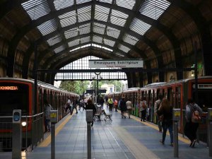 Yunanistan’da Tren Seferleri 22 Mart’tan İtibaren Kademeli Olarak Yeniden Başlayacak