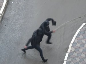 Elazığ’da Sağanak Sonrası Araçlar Suya Gömüldü