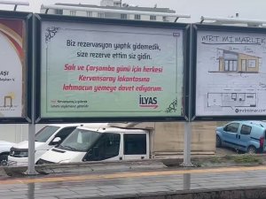 Sevdiği Kadınla Ayrılınca Sevgilisinin En Sevdiği Yemeği İlçeye Ismarladı