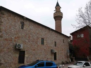 Anadolu’nun İlk Camilerinden, 9 Asırdır Tek Tuğlası Bile Oynamadı