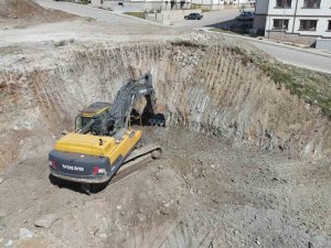 Kahramanmaraş Merkezde Kalıcı Konutlar İçin İlk Kazma Vuruldu