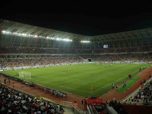 Afetzedeler Sivasspor-fiorentina Maçını Ücretsiz İzleyecek