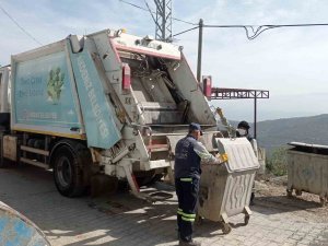Akdeniz Belediyesi Günde 400 Ton Çöp Topluyor