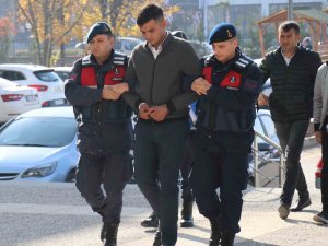 3 Kişinin Öldüğü 27 Kişinin Yaralandığı Kazanın Sürücüsü: "Lastiğim Patladı"