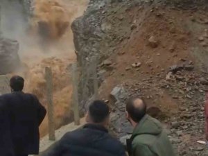 Şiddetli Yağış Sonrası Şelale Taştı