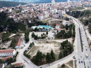 Bilecik’te ’Yeni Hükümet Konağı’ Projesi İçin İlk Kazma Vuruldu