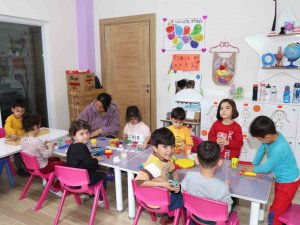 Yüreğir Belediyesi Kreşleri Hizmete Başladı