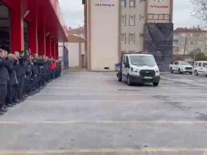 Kayseri Büyükşehir İ̇tfaiyesi Şimdi De Sel Bölgesinde
