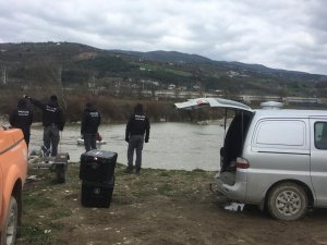 Geçtiğimiz Ay Kaybolmuştu, Sakarya Nehrinde Aranıyor