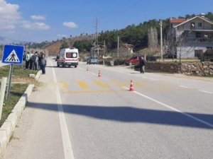 Kütahya Gediz’de Otomobilin Çarptığı Yaya Hayatını Kaybetti