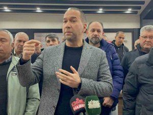 Depremde Evleri Hasar Gören Niğdeliler, Belediye Başkanı İle Görüştü