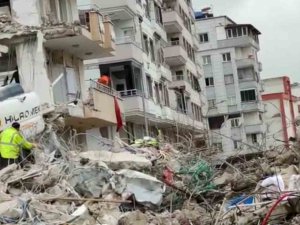 Yıkım Ekibinin Türk Bayrağı Hassasiyeti