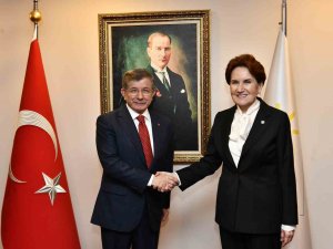 İ̇yi̇ Parti Lideri Akşener, Gelecek Partisi Genel Başkanı Davutoğlu İle Bir Araya Geldi