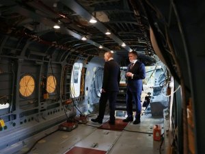 Putin Havacılık Tesisini Ziyaret Etti, Uçuş Simülatörü Kullandı