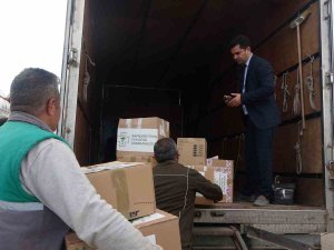 Oniki Adalar’dan Depremzedelere İlaç Ve Bebek Maması Desteği Marmaris’e Ulaştı