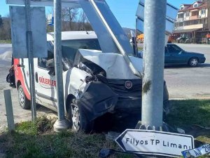 Şerit İhlali Kazaya Sebep Oldu: 2 Yaralı