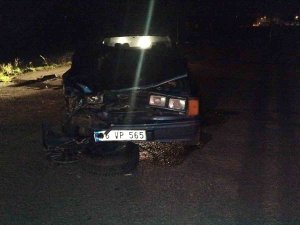 Bursa’da Lastik Tamiri İçin Kenara Çekilen Araca, Otomobil Çarptı: 1 Yaralı