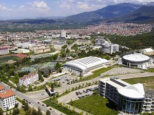 Paü Rektörü, 3 Yıldır Boş Duran Binayı Depremzede Çocuklara Çok Gördü