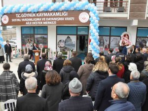 Bu Merkez Sadece Anneler Ve Çocukları İçin