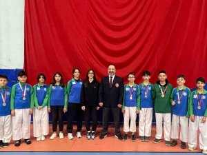Çayırova Belediyesi Karate Takımı 7 Madalya Kazandı
