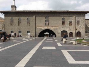 Deprem Diyarbakır’da Turizmi Vurdu