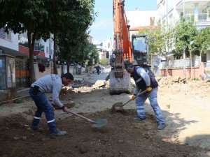 Efeler Belediyesi Ekipleri Girne Mahallesi’ndeki Yolları Yeniliyor