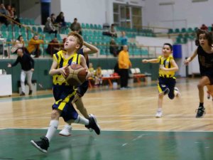 Derince’de U 10 Erkekler Basketbol Ligi Heyecanı Yaşandı