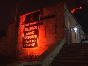 Depremden Zarar Görmeyen Tarihi Çukur Hamamı Vatandaşlara Hizmet Vermeye Başladı