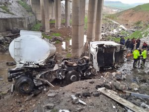 Cizre’de Tanker Köprüden Düştü: 1 Ölü, 1 Yaralı