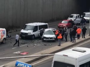 Diyarbakır’da 6 Araç Birbirine Girdi: 3’ü Ağır 5 Yaralı