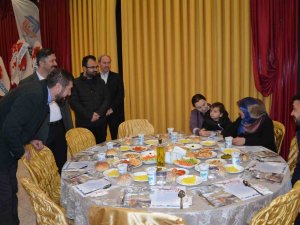 Sındırgı’da Depremzedelere Kaynaşma Yemeği