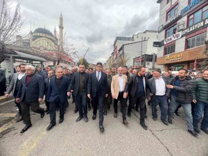 Bingöl’de Ak Parti’den Milletvekili Aday Adayı Olan Korkutata’ya Müracaatında Binlerce Kişi Eşlik Etti