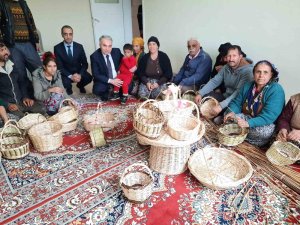 Bu Kursta Sepetleri Roman Vatandaşlar Örüyor