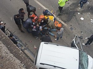 Diyarbakır’da Zincirleme Kazada 2 Kişi Öldü, 2 Kişi Yaralandı